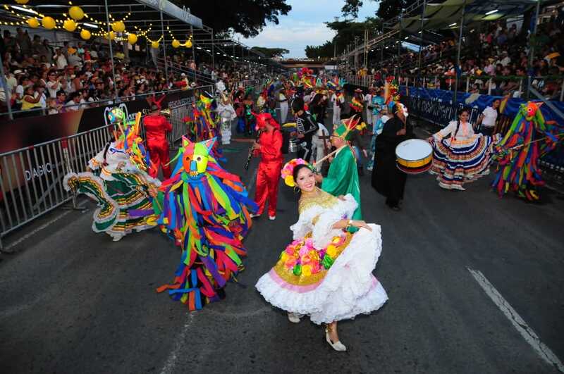 ¡El Cali Viejo está en marcha! sus 30 comparsas se alistan para el Desfile