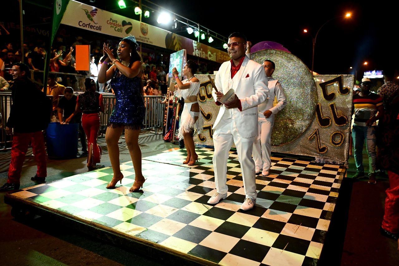 <strong>Convocatoria para conceptualización y Diseño de elaboración de Escenografía, Carrozas Salsódromo</strong>