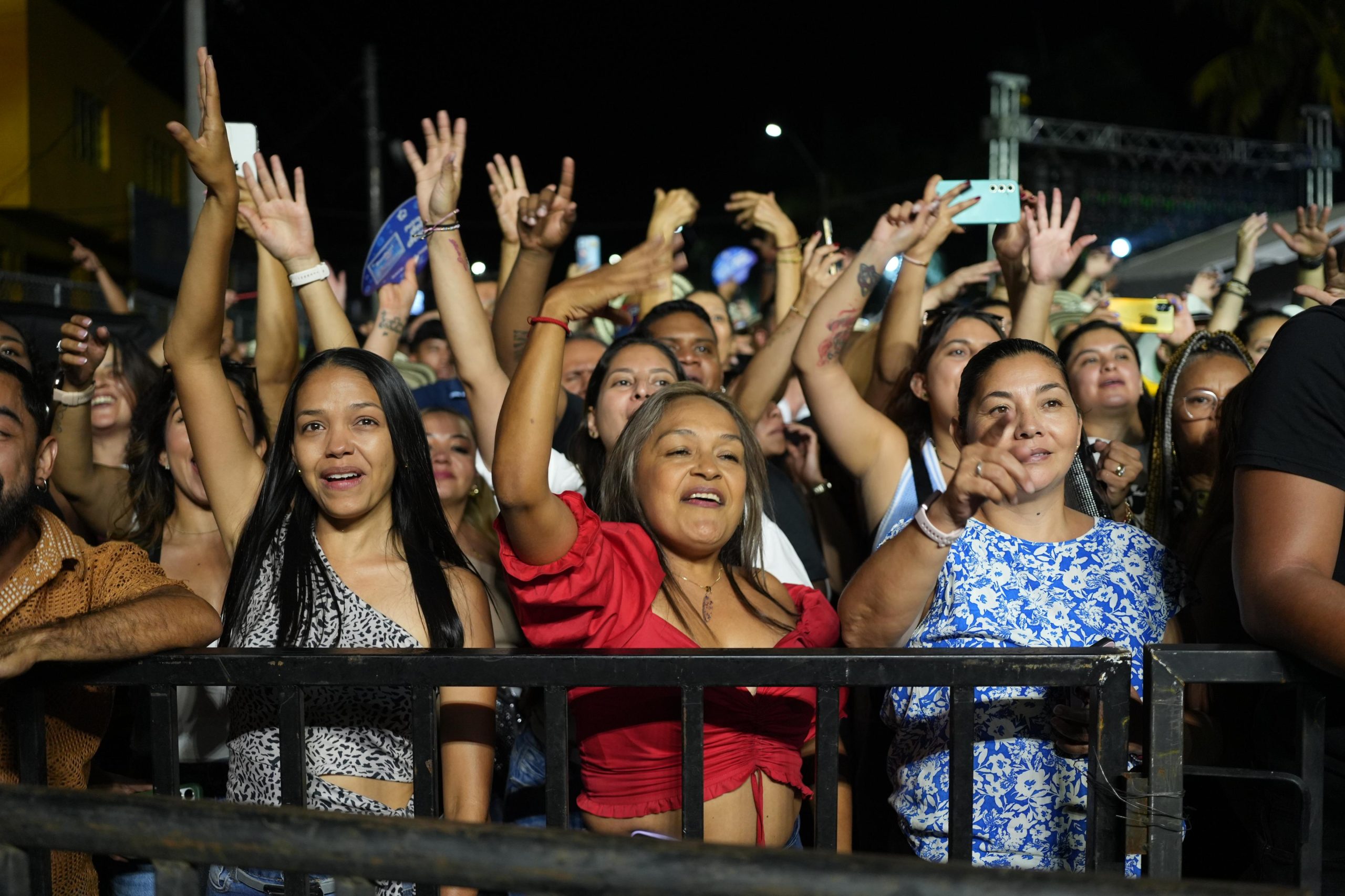 Los caleños disfrutaron a ritmo de salsa los dos días de la Calle de la Feria