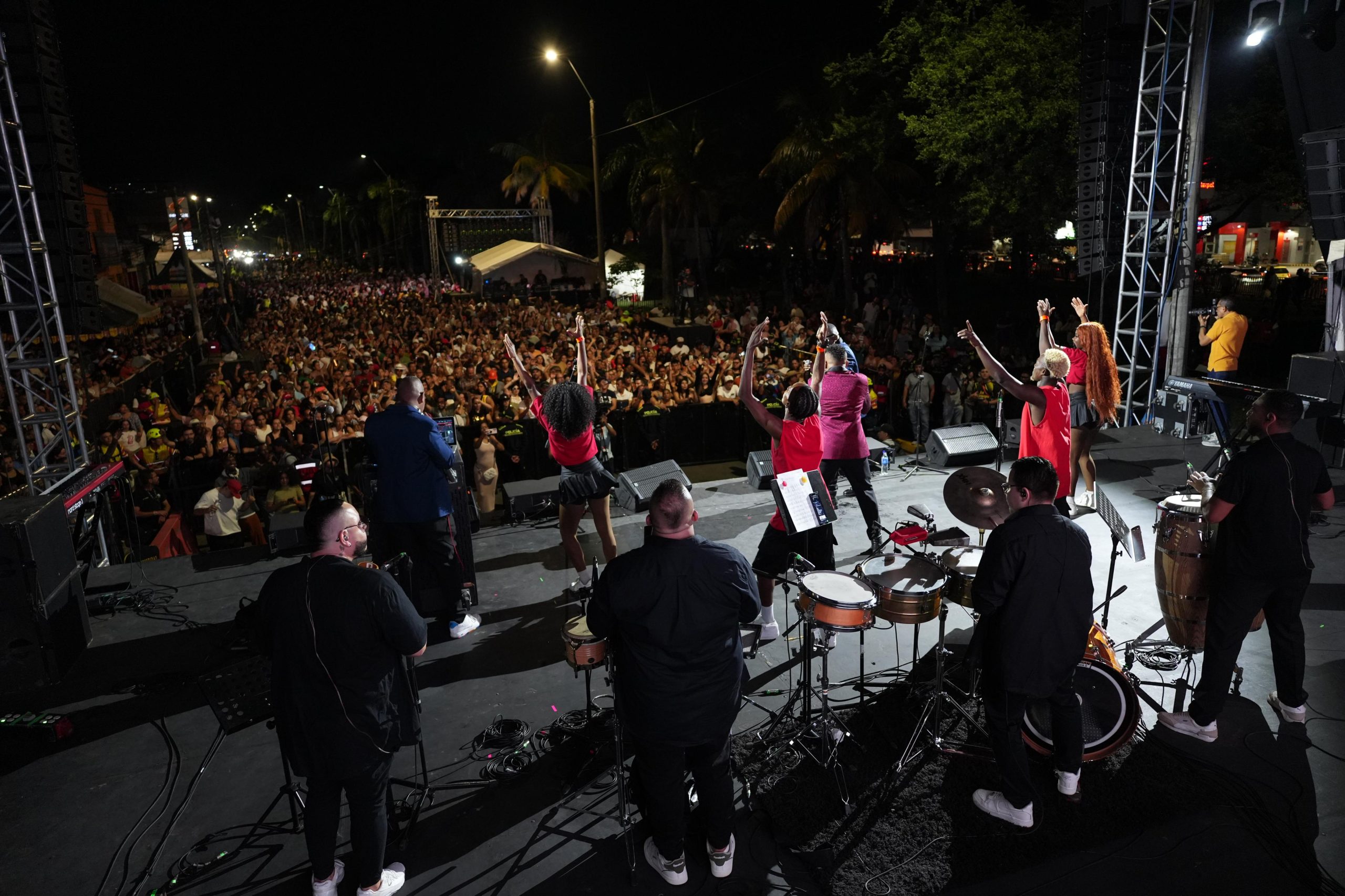 Con éxito se vivió la apertura de la Calle de la Feria en el barrio Obrero